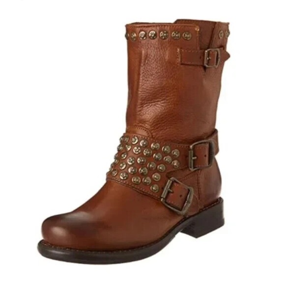 ❤️ 10 HTF Frye RARE Women’s Jenna Studded short moto boot Cognac BROWN leather - Picture 1 of 12